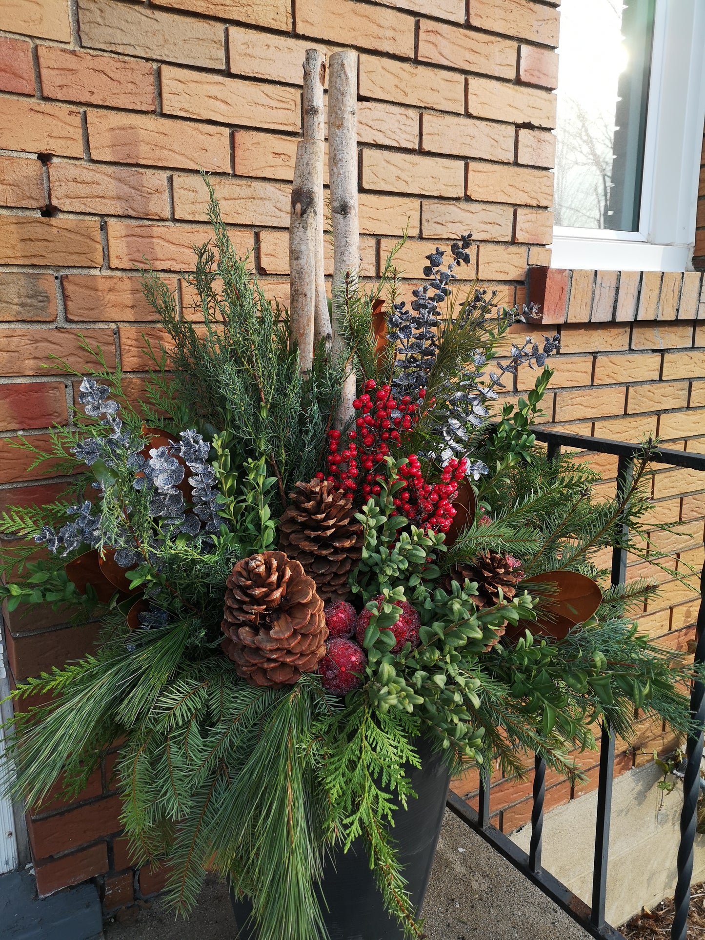 Deluxe Outdoor Arrangement